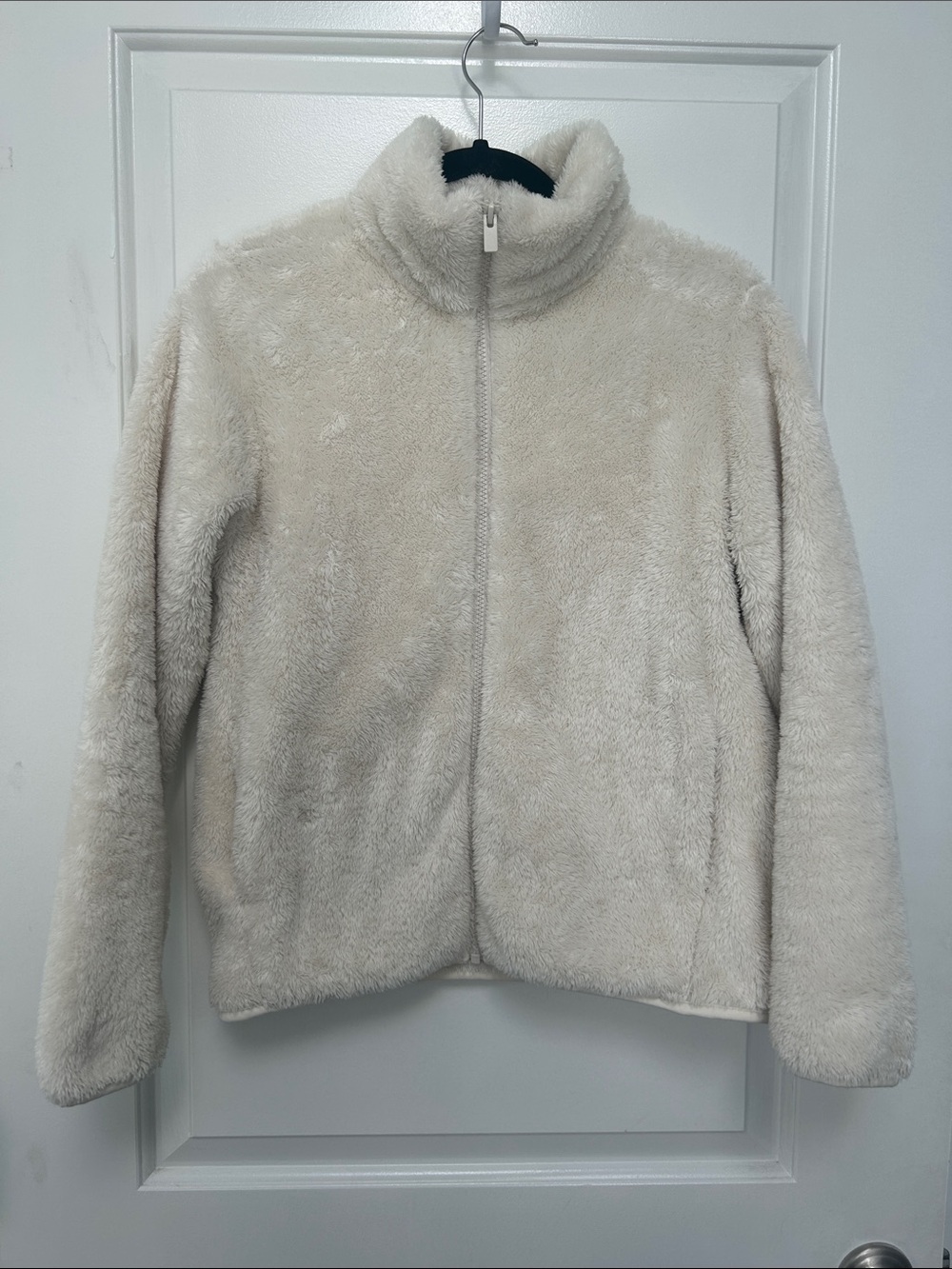 Uniqlo Cream Full-Zip Sherpa Jacket